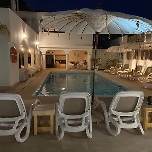 Casa Holandaluzas Near Beach, With Salt Water Pool And Private Parking Apartment Marbella